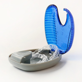 What Should You Do To Keep Your Retainer Clean And In Good Shape?